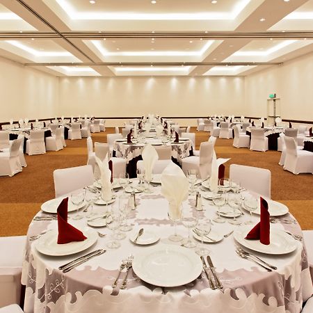 Holiday Inn Mexico City-Plaza Universidad By Ihg Restaurant photo