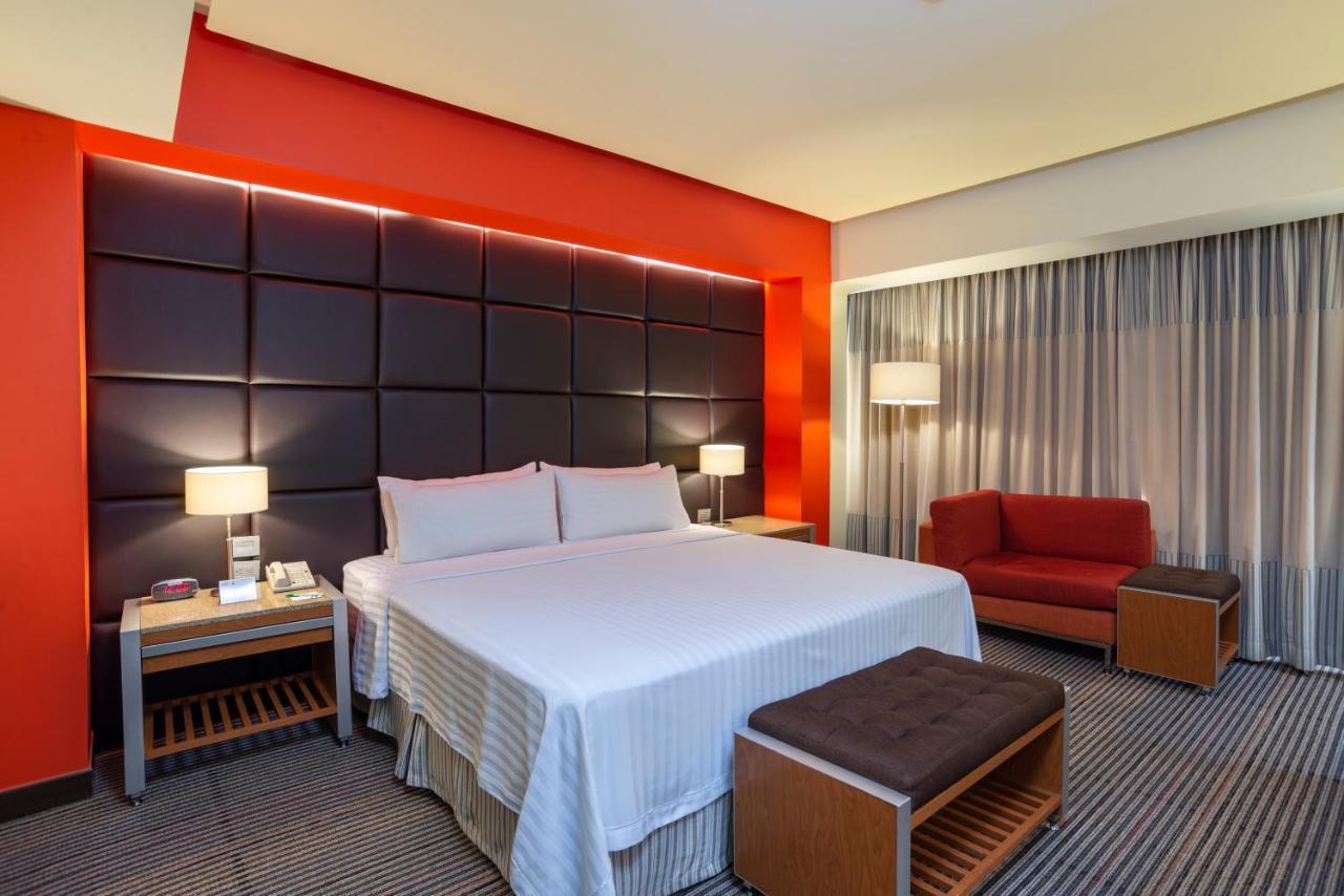 Holiday Inn Mexico City-Plaza Universidad By Ihg Exterior photo